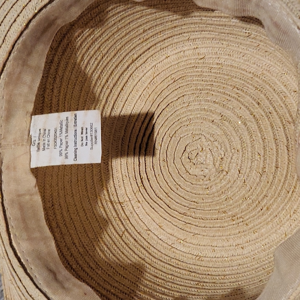 Hat - Picture 3 of 5